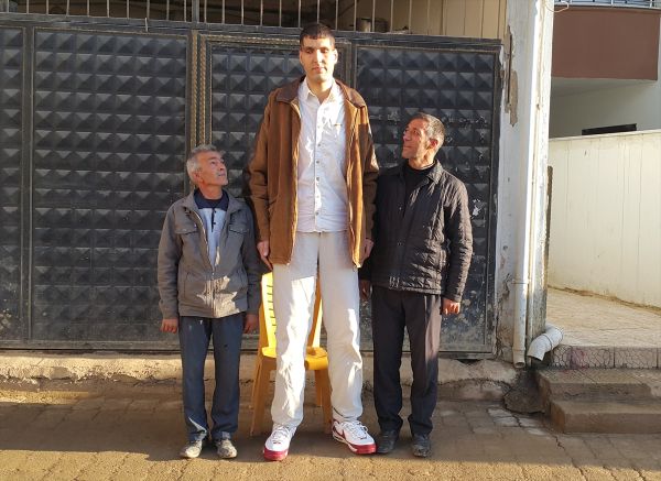 Türkiye'nin ikinci uzun adamı da kadrolu olacak