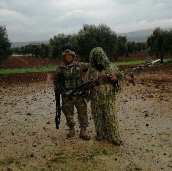 Afrin'de ABD'nin silahıyla YPG'li avlıyorlar