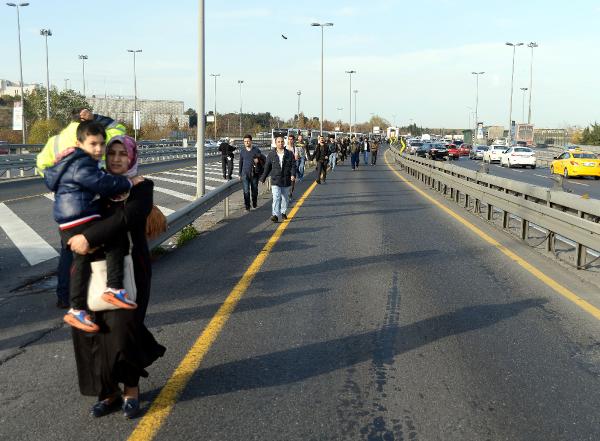 İstanbul'da metrobüs kazası