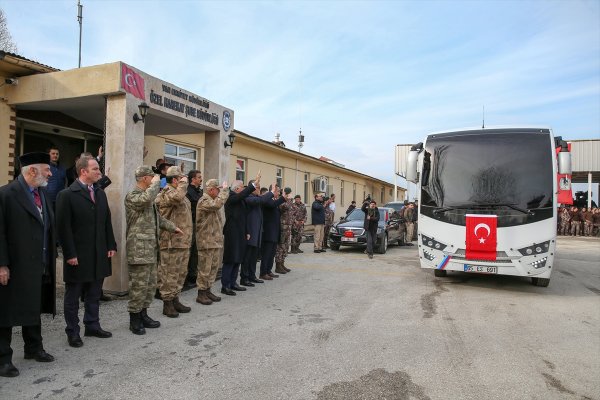 PÖH'ler dualarla Afrin'e uğurlandı 