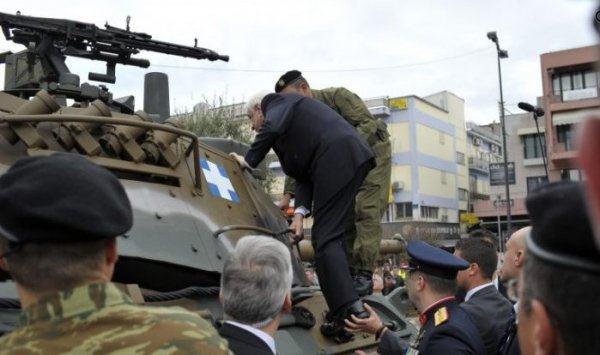 Yunanistan Cumhurbaşkanı: Düşmanlarımızdan korkmayız