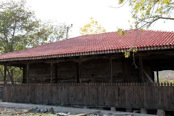 800 yıllık ahşap cami restore ediliyor