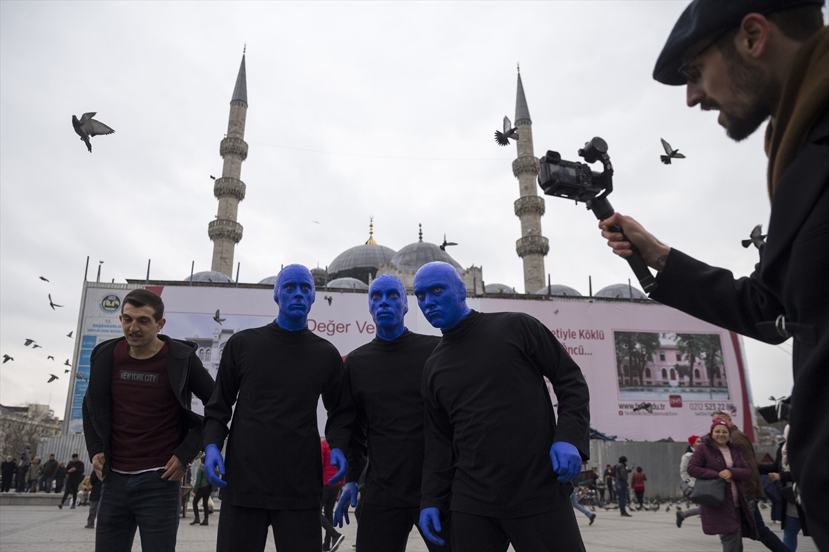 Blue Man Group İstanbul sokaklarında