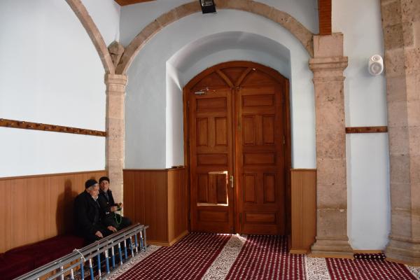 Malatya'daki camiye hırsızlar dadandı