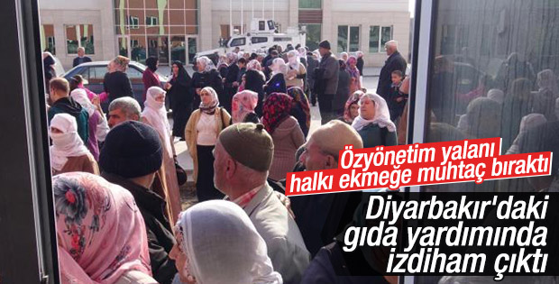 Silvan'daki gıda yardımında izdiham çıktı