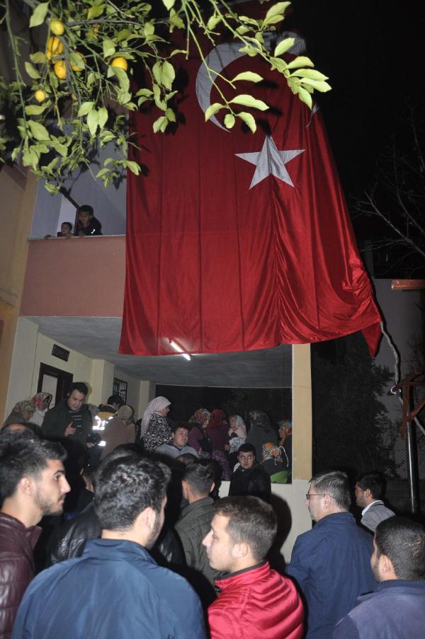 Afrin şehidinin haberi osmaniye'deki babaevine ulaştı