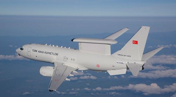 Orgeneral Akar ve komutanlar havadan harekatı denetledi