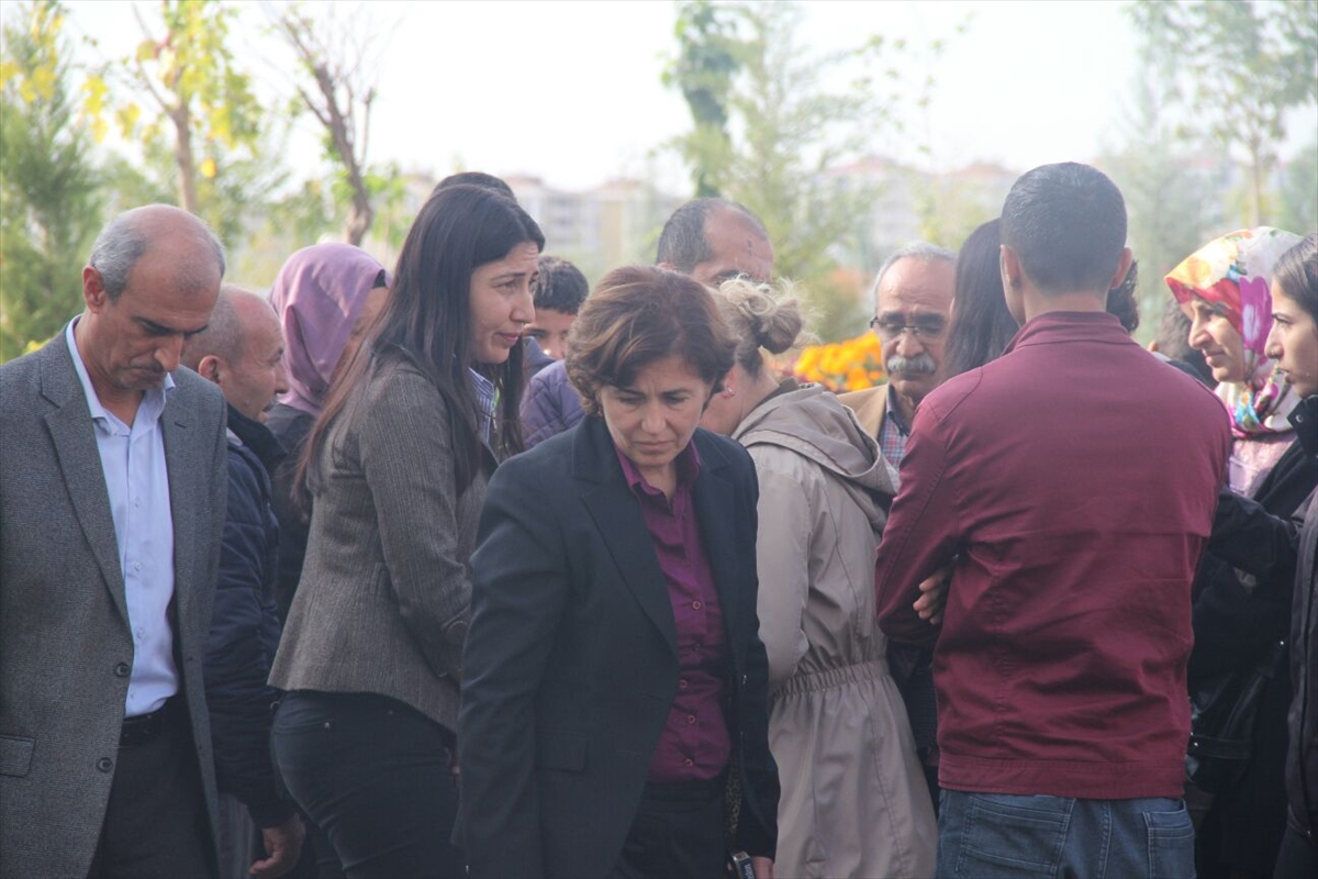 HDP'li Birlik, PKK'lı teröristin cenazesine katıldı