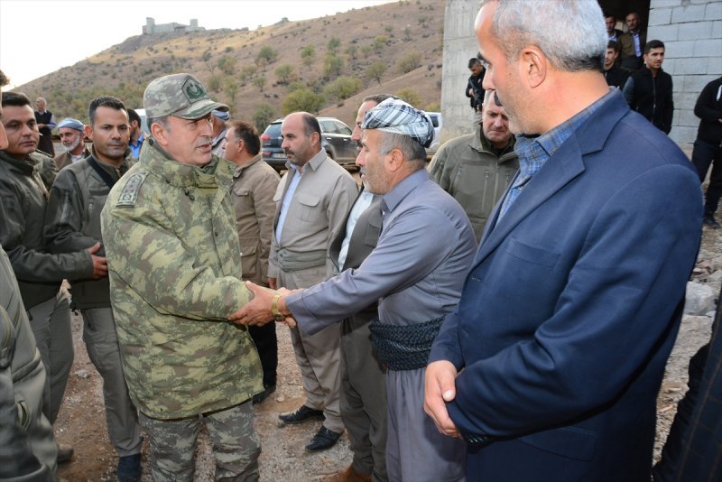 Orgeneral Akar geceyi Dağlıca'da geçirdi