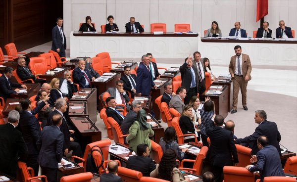 Meclis'te İYİ Parti ile HDP arasında 'Öcalan' tartışması
