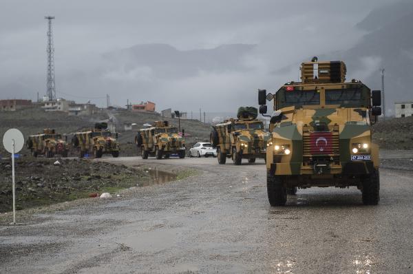 Afrin sınırına JÖH ve PÖH sevkıyatı devam ediyor