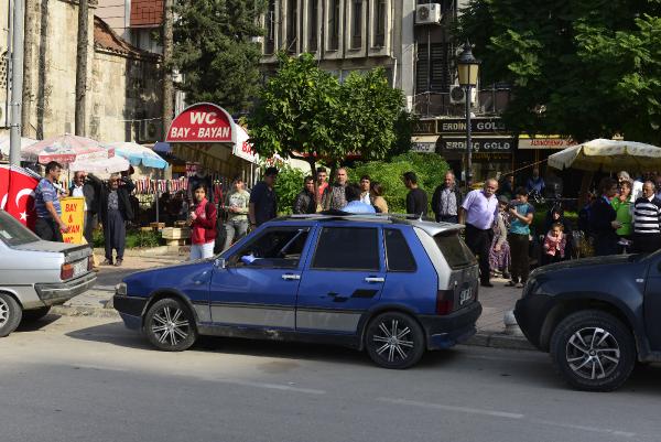 Ailesi ile kavgalı olduğu için kaldığı otomobilde öldü