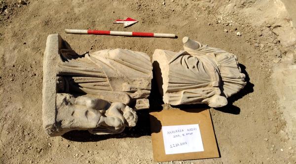 Adana'da Hygieia ve Eros heykeli bulundu