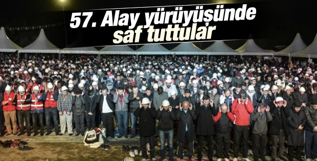 57. Alay'a vefa yürüyüşüne binlerce kişi katıldı
