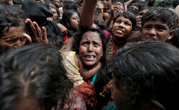 Arakanlı Müslümanlar Myanmar'a geri dönüşten endişeli