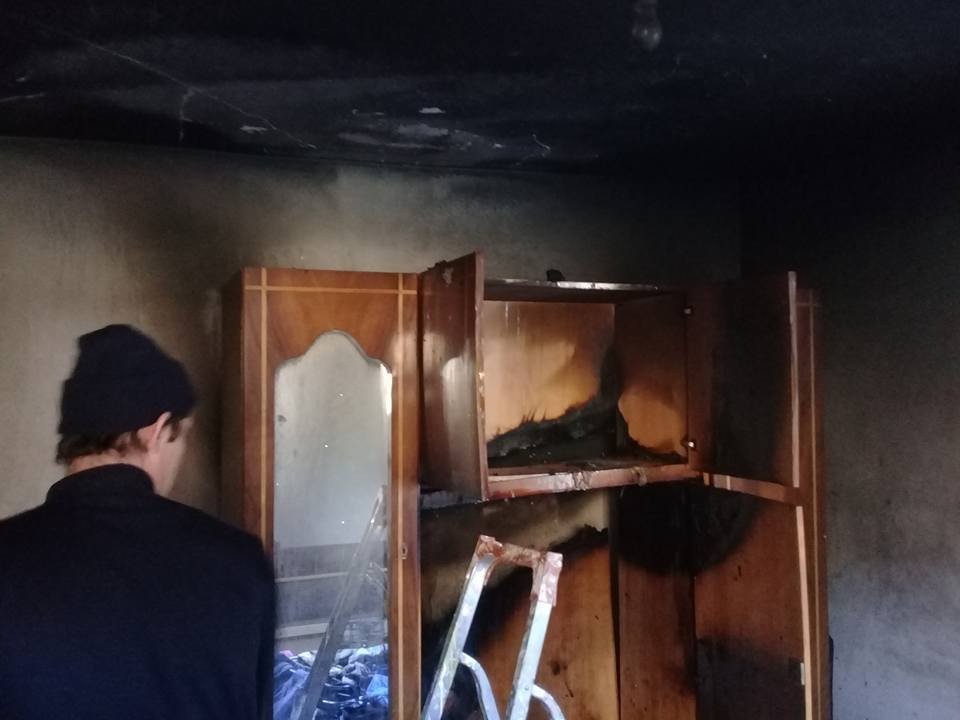 İtfaiye çalışanı evindeki yangın ihbarına koştu
