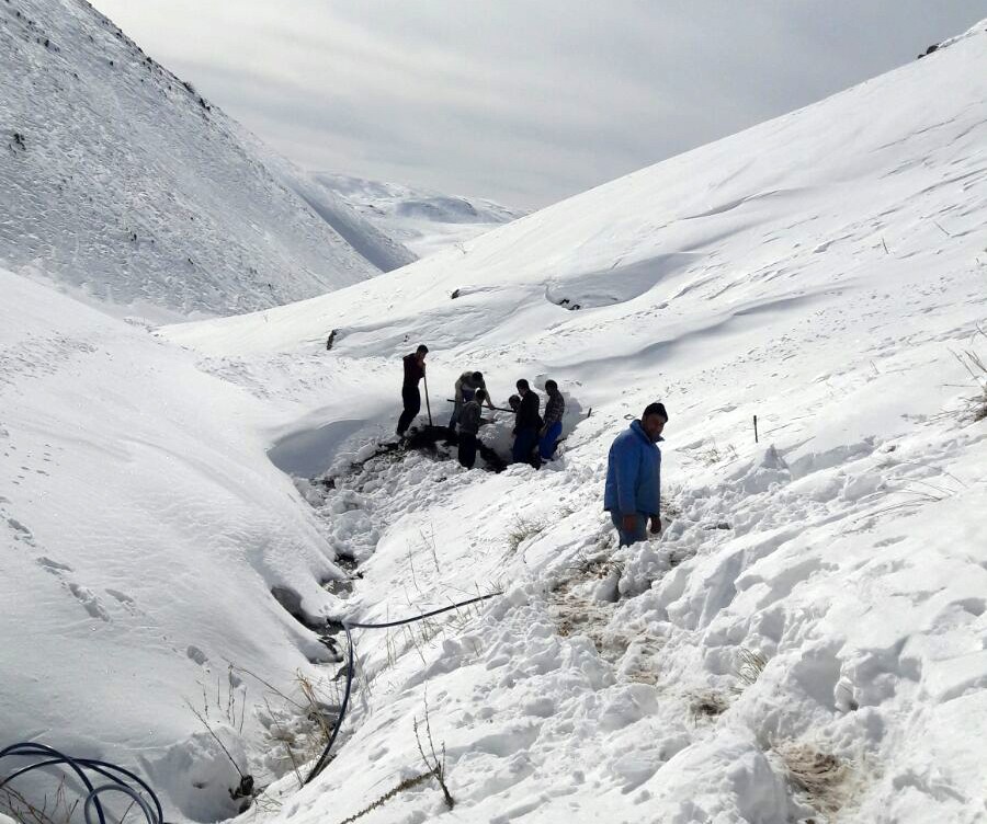 Karlı dağları aştılar, arızaya ulaştılar