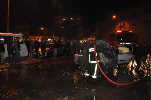 Bursa'da otomobil alev alev yandı
