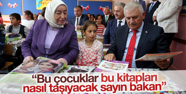 Binali Yıldırım ders kitaplarını saydı