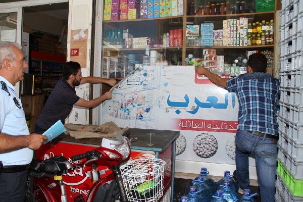 Esenyurt’taki Suriyeli esnafa Türkçe tabela uyarısı