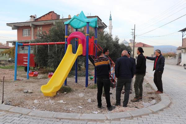 Minik Kağan parkta öldü