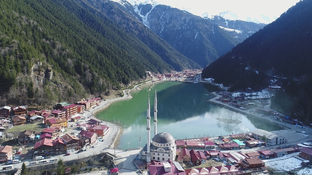 Uzungöl çamur ve alüvyonlardan temizlendi