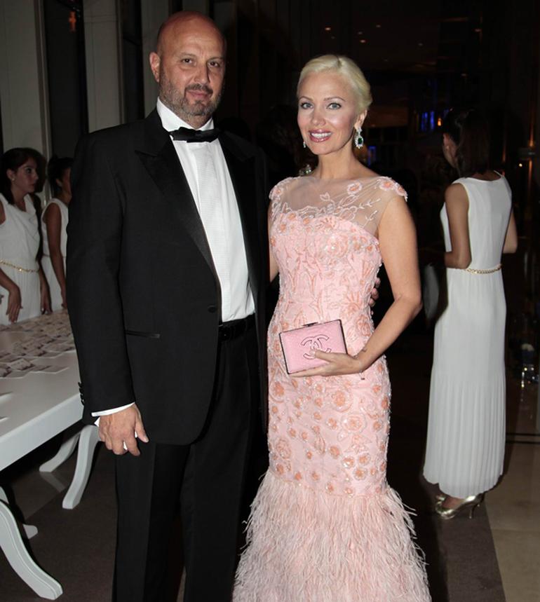 Siren Ertan Bebek�te Boğaz manzaralı ev kiraladı