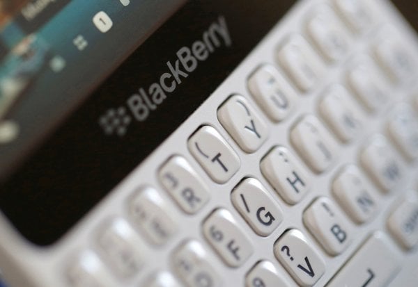 Blackberry Facebook'a patent davası açtı
