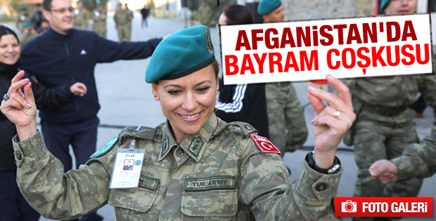 Afganistan'da görev yapan askere konser