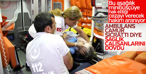 Ankara'da minibüsçü ambulans ekibine saldırdı