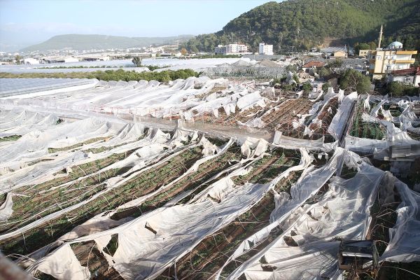 Antalya'daki afetzedelere 10 milyon liralık yardım