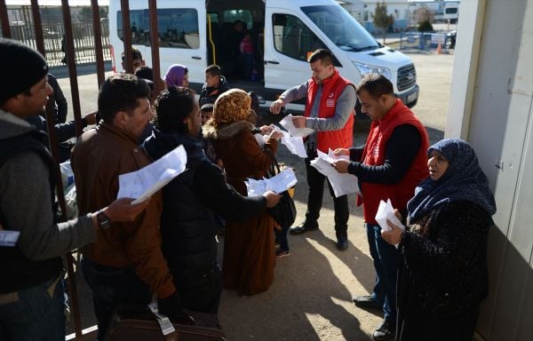 Suriyeli 120 kişilik grup ülkesine döndü