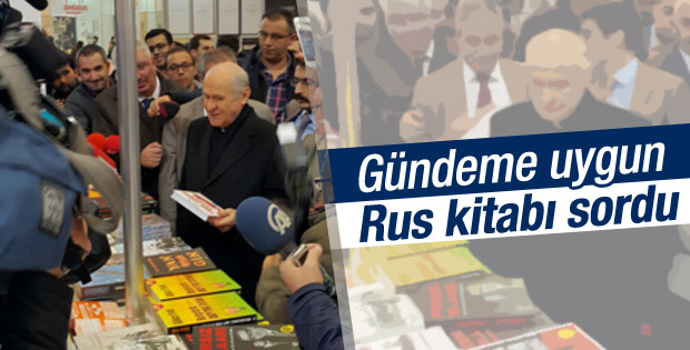 Devlet Bahçeli kitap fuarını gezdi