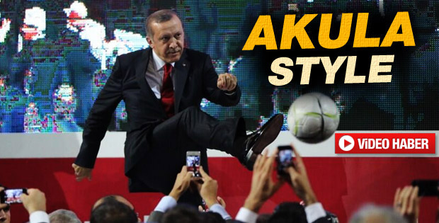 Başbakan'dan futbol şov - izle
