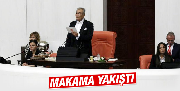 Deniz Baykal açılış konuşmasını yaptı