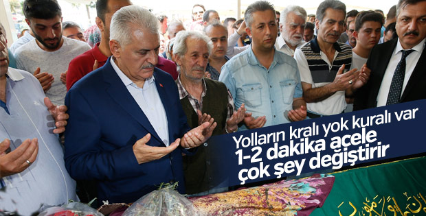 Başbakan Yıldırım İzmir'de cenazeye katıldı