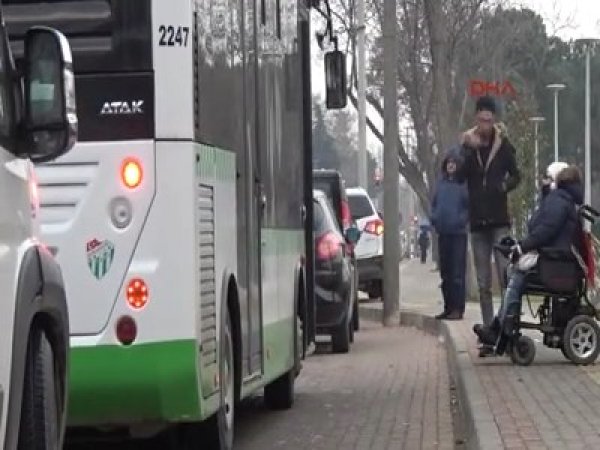 Bursa'da engelli vatandaş otobüse almayan şoför
