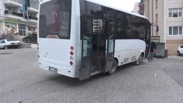 Edirne'de okul servisi ile midibüs çarpıştı