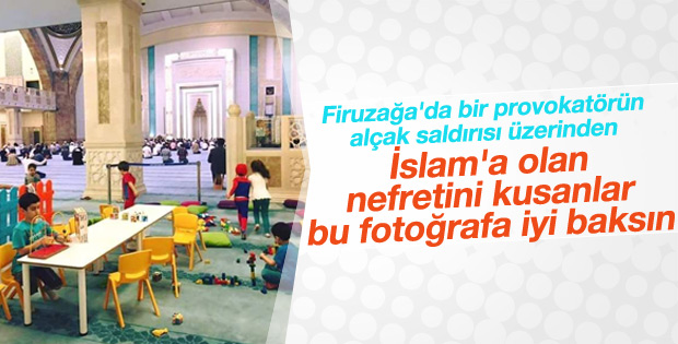 Camilerde çocuklar için oyun alanı uygulaması