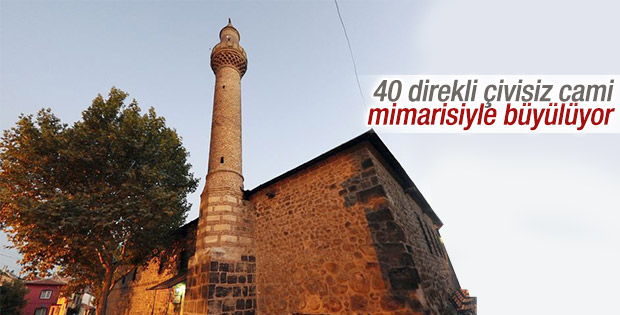 Çivisiz cami mimarisiyle büyülüyor