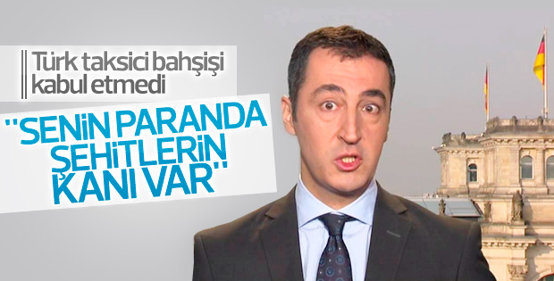 Almanya'da Cem Özdemir'e tepki gösteren Türk taksici