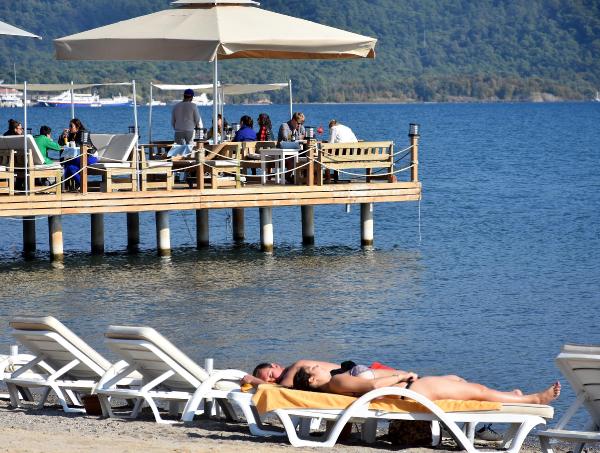 Marmaris'te yazdan kalma günler iç ısıttı