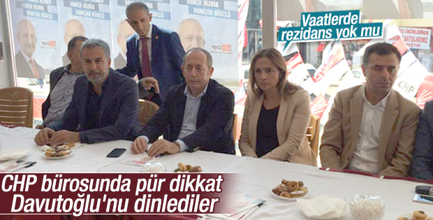 CHP'li vekiller AK Parti'nin seçim beyannamesini izledi