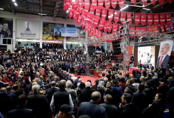 CHP İzmir Kongresi'nde 'AK Parti kaybetti' denildi
