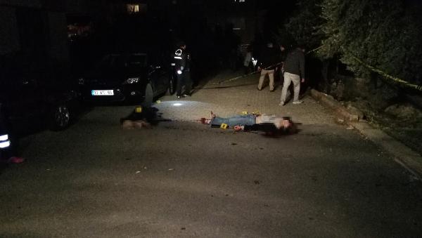 Caddede tartıştığı kadını silahla vurup intihar etti