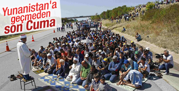 Edirne Valisi mültecilerle TEM'de namaz kıldı