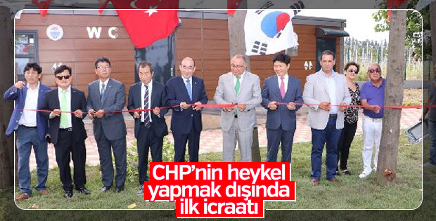 Yalova Belediyesi 193 bin liralık tuvaleti törenle açtı