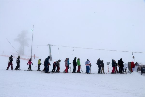 Kartalkaya'da yarıyıl tatili yoğunluğu 
