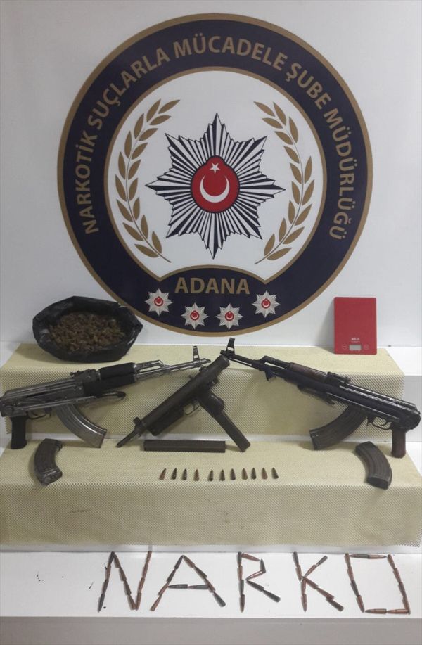 Adana'da ekmek fırınından uyuşturucu ve silah çıktı