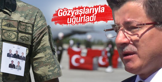 Şehitler için düzenlenen törende Davutoğlu ağladı